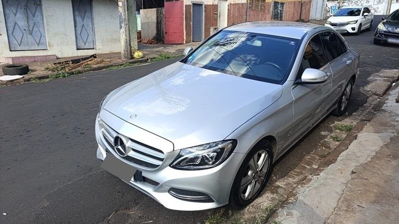 Veculo: Mercedes-Benz - C 180 - Executive 4P. em Ribeiro Preto