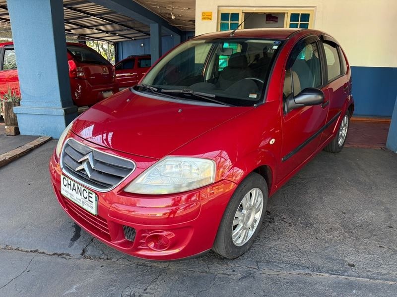 Veculo: Citroen - C3 - 1.4 GLX 4P.  em Ribeiro Preto