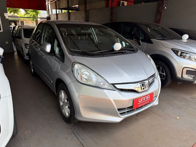 Veculo: Honda - Fit - 1.4 LX 4P.  em Ribeiro Preto