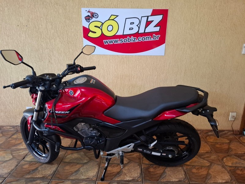 Veculo: Yamaha - Fazer -   F  15   em Ribeiro Preto