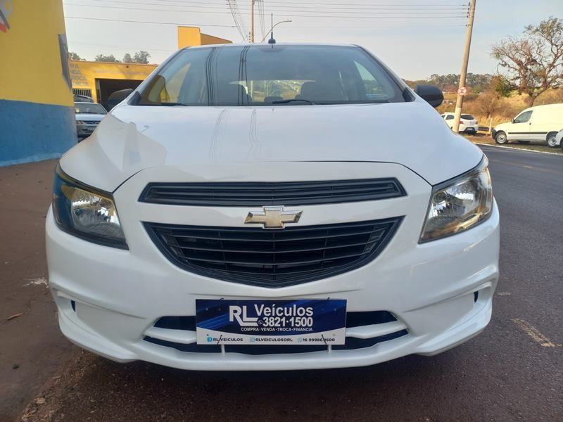 Veculo: Chevrolet (GM) - Onix - Joy 1.0 MPFI 8V Hatch 4P.   em Orlndia