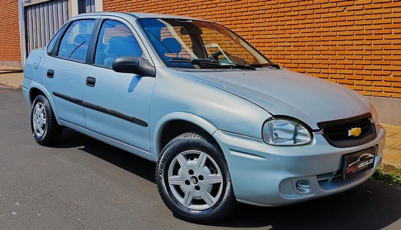 Veculo: Chevrolet (GM) - Corsa Sedan - Classic 1.0 Life 8V 4P. em Ribeiro Preto