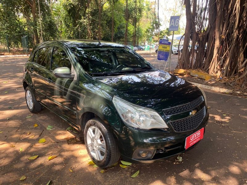 Veculo: Chevrolet (GM) - Agile - 1.4 LTZ 4P.  em Ribeiro Preto
