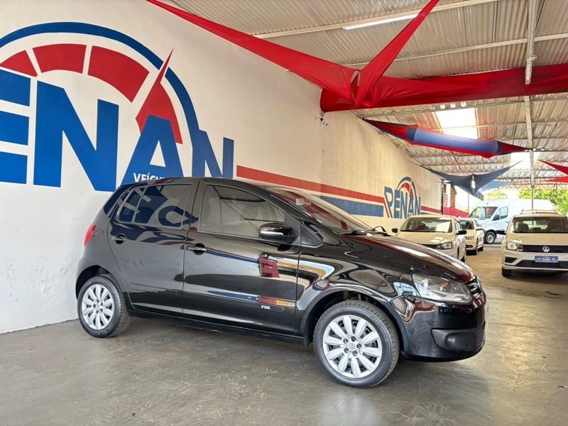 Veculo: Volkswagen - Fox - 1.6 4P.  em Cravinhos