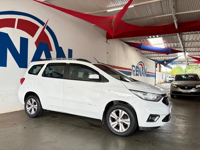 Veculo: Chevrolet (GM) - Spin - Premier 7L 1.8 Aut. 4P. em Cravinhos