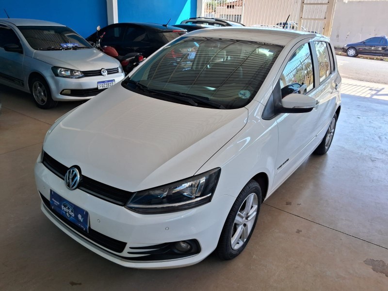 Veculo: Volkswagen - Fox - 1.0 COMFORTLINE em Brodowski