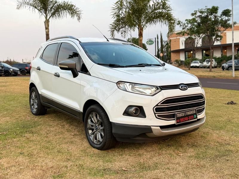 Veculo: Ford - EcoSport - FREESTYLE 1.6 em Ribeiro Preto