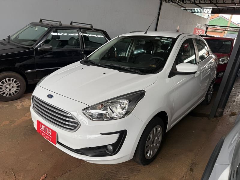 Veculo: Ford - Ka Sedan - 1.0 4P.  em Ribeiro Preto