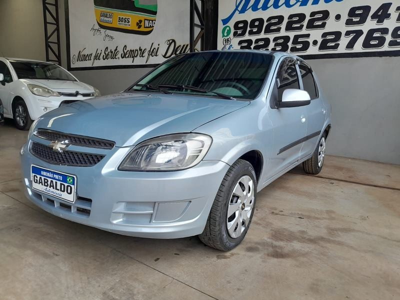 Veculo: Chevrolet (GM) - Prisma - 1.4 LT 4P.  em Ribeiro Preto