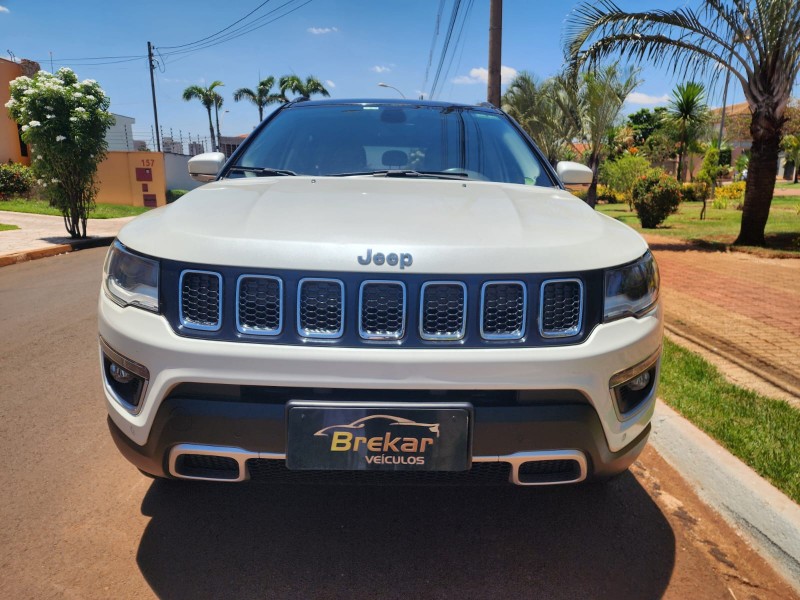 Veculo: Jeep - Compass - Limited em Sertozinho