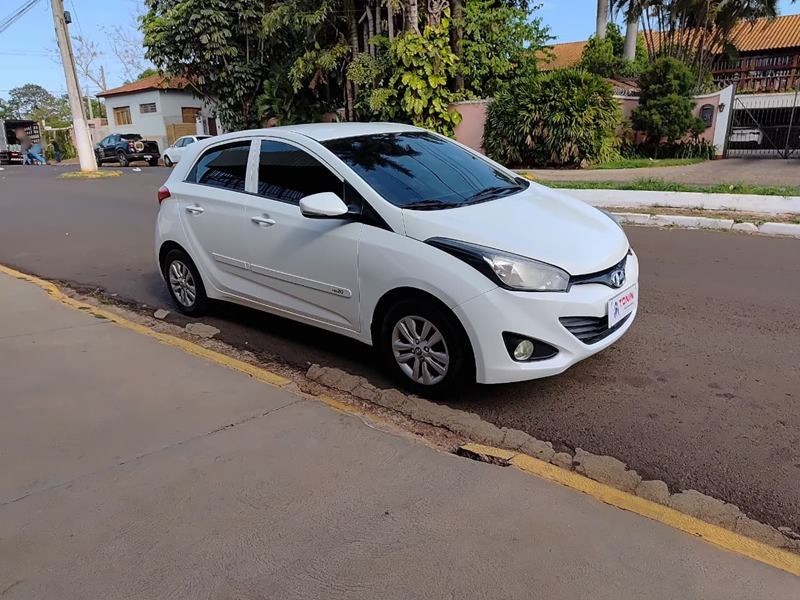 Veculo: Hyundai - HB 20 - 1.0 Confort 4P.   em Orlndia