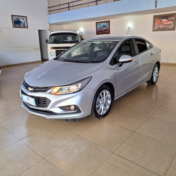 Veculo: Chevrolet (GM) - Cruze - LT 1.4 Turbo Flex  em Ribeiro Preto