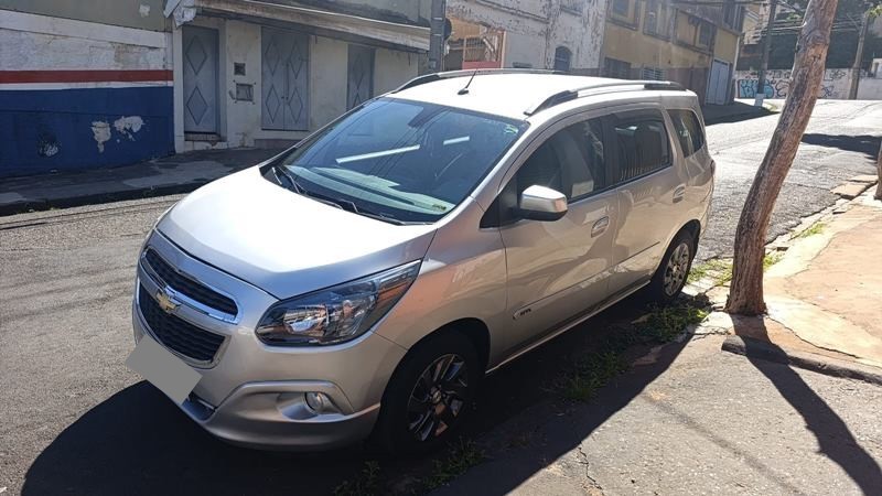Veculo: Chevrolet (GM) - Spin - LTZ 7 Lugares 4P.  em Ribeiro Preto