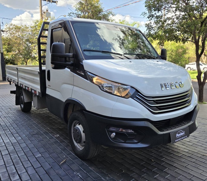 Ve�culo: Iveco - Daily - Iveco 35-160 Longo 3.0 (die.)(e6) em Ribeir�o Preto