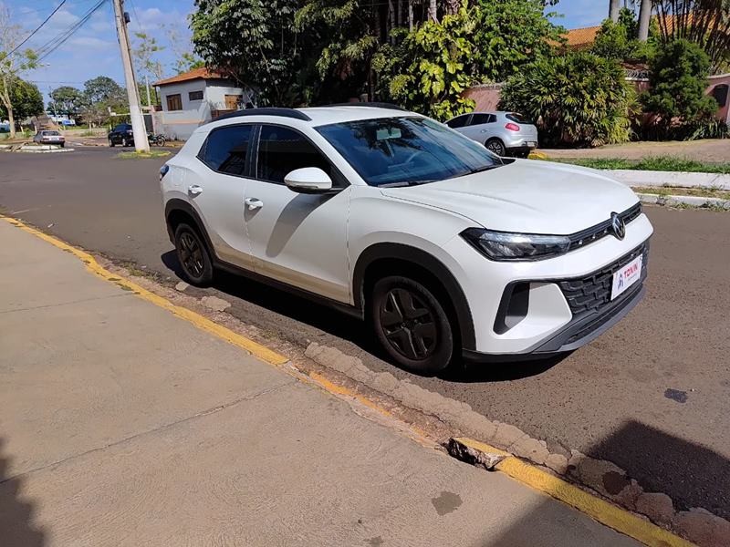 Ve�culo: Volkswagen - Tera - 1.0 MPI 4P.  em Orl�ndia