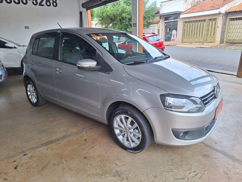 Ve�culo: Volkswagen - Fox - 1.6 4P. em Ribeir�o Preto