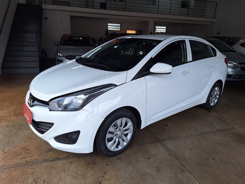 Veculo: Hyundai - HB 20 Sedan - 1.6 4P.  em Ribeiro Preto