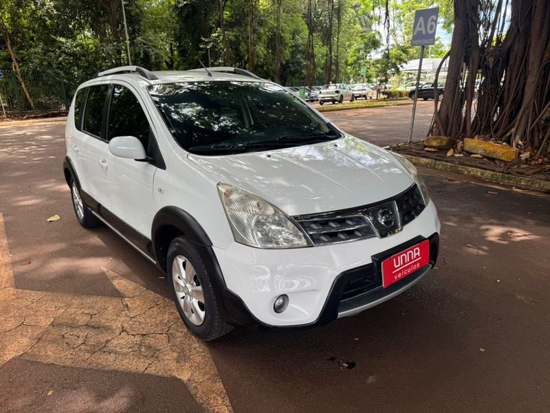 Ve�culo: Nissan - Livina - 1.8 SV Aut. 4P.  em Ribeir�o Preto