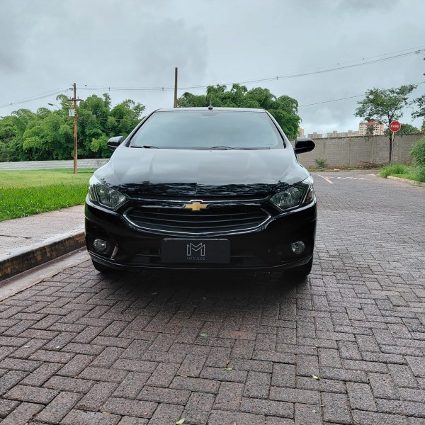 Ve�culo: Chevrolet (GM) - Prisma - Ltz 1.4  em Ribeir�o Preto