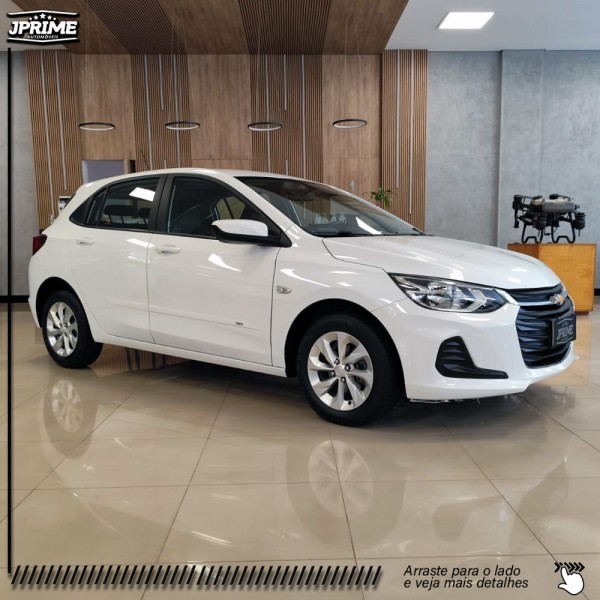 Ve�culo: Chevrolet (GM) - Onix - 1.0 LT TURBO em Batatais