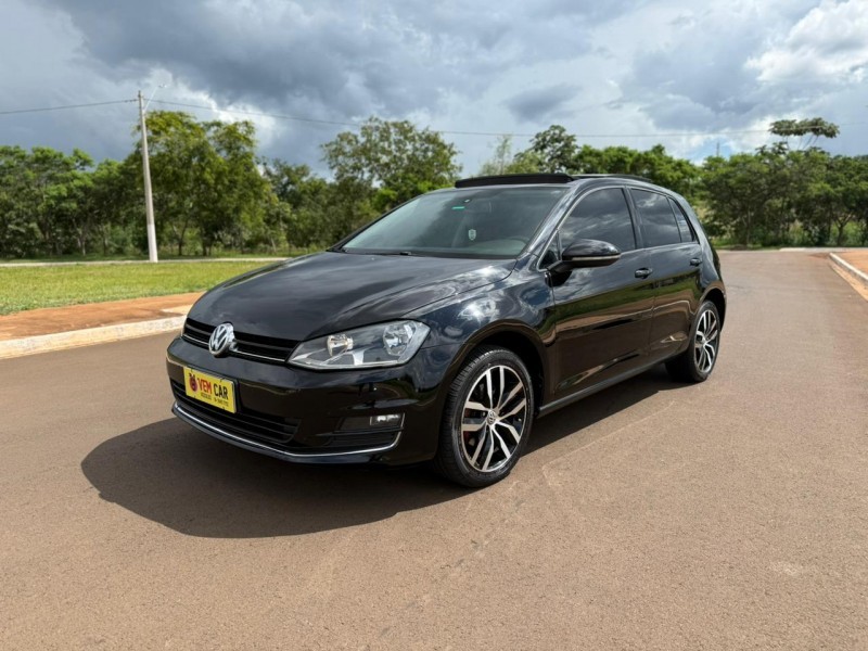 Ve�culo: Volkswagen - Golf - HIGHLINE COM TETO , TOP DE LINHA em Sert�ozinho