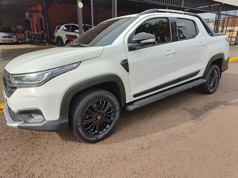 Ve�culo: Fiat - Strada - Ranch 1.3 8V Aut. 4P.  em Orl�ndia