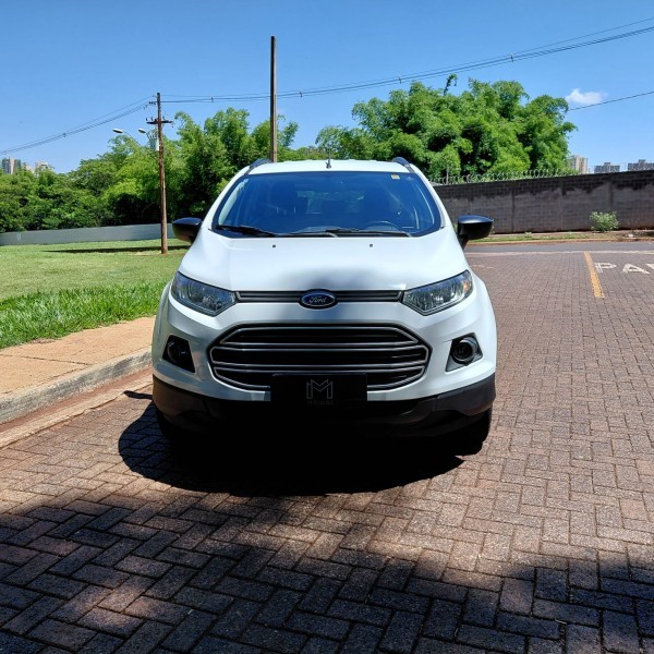 Ve�culo: Ford - EcoSport - 1.6 em Ribeir�o Preto