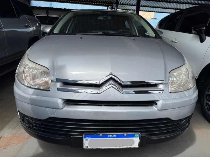 Ve�culo: Citroen - C4 Pallas -  em Sert�ozinho