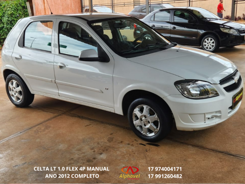 Ve�culo: Chevrolet (GM) - Celta - CELTA LT 1.0 FLEX 4P MANUAL em Bebedouro