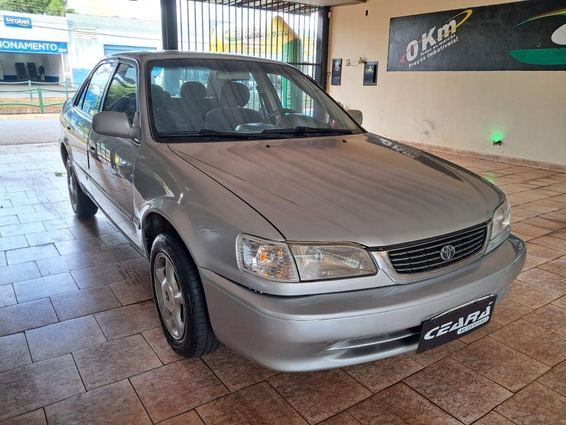 Ve�culo: Toyota - Corolla - XEI em Sert�ozinho