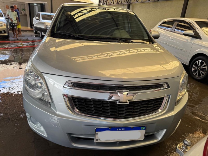 Ve�culo: Chevrolet (GM) - Cobalt - LT 1.4 em Sert�ozinho