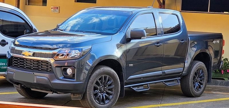 Ve�culo: Chevrolet (GM) - S-10 - 2.8 LT 4X4 Aut. 4P.  em Sales Oliveira