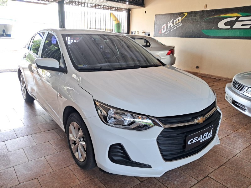 Ve�culo: Chevrolet (GM) - Onix Sedan - Plus LT 1.0 Turbo  em Sert�ozinho