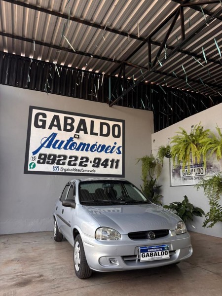 Ve�culo: Chevrolet (GM) - Corsa Sedan - Classic 1.0 4P.  em Ribeir�o Preto