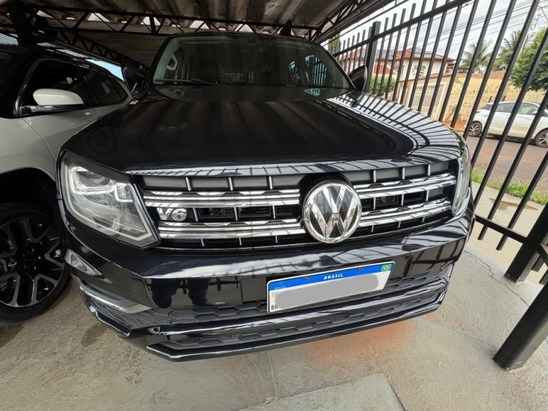 Ve�culo: Volkswagen - Amarok - HighLine V6 em Sert�ozinho