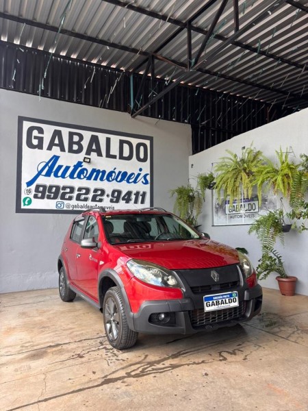 Ve�culo: Renault - Sandero - Stepway 1.6 4P. em Ribeir�o Preto