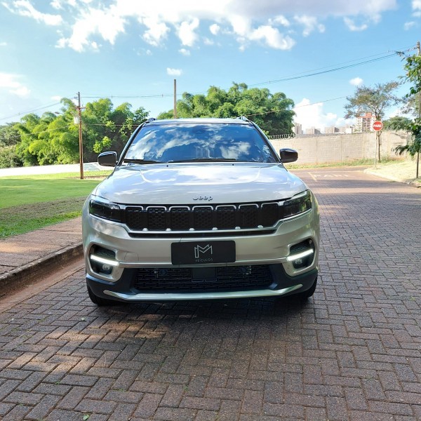 Ve�culo: Jeep - Commander - LIMITED T270 1.3 FLEX TURBO em Ribeir�o Preto
