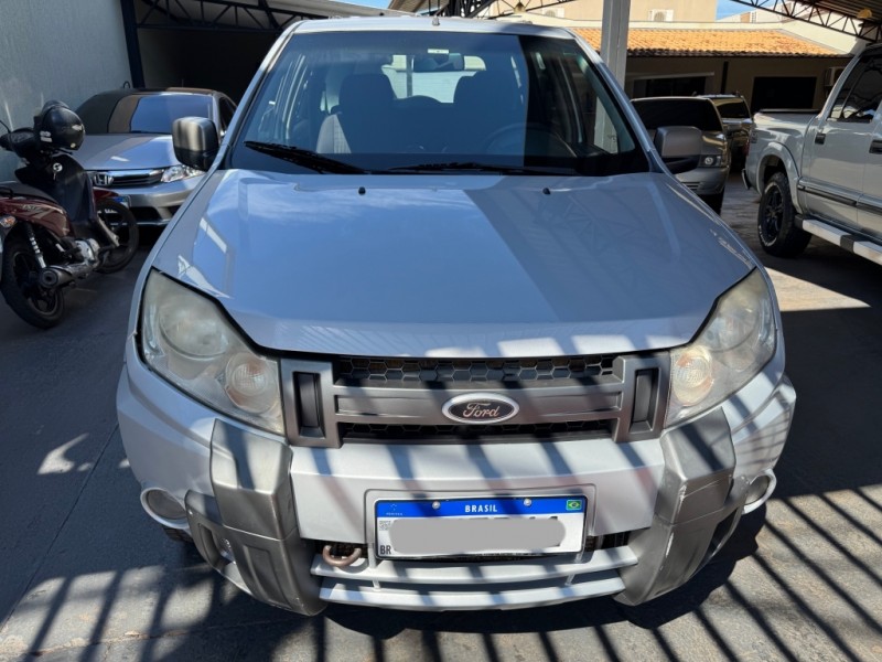 Ve�culo: Ford - EcoSport - Freestyle 1.6 em Sert�ozinho
