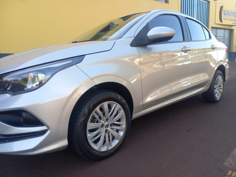 Ve�culo: Fiat - Cronos - 1.3 Firefly Drive 4P.  em Orl�ndia