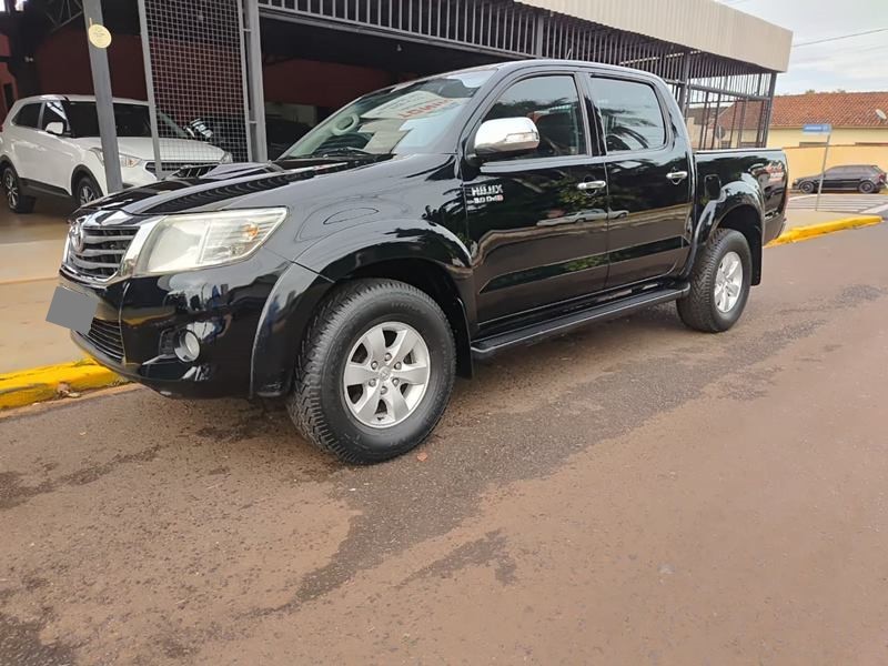 Ve�culo: Toyota - Hilux - SRV 4X4 Aut. 4P.  em Orl�ndia