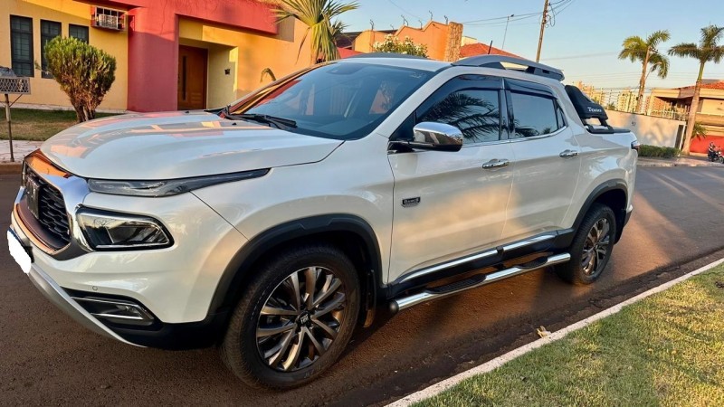 Ve�culo: Fiat - Toro - RANCH 2.0 4X4 em Sert�ozinho