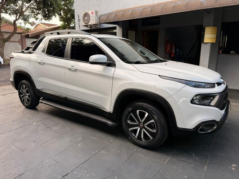 Ve�culo: Fiat - Toro - Freedom 1.8 AUT em Brodowski