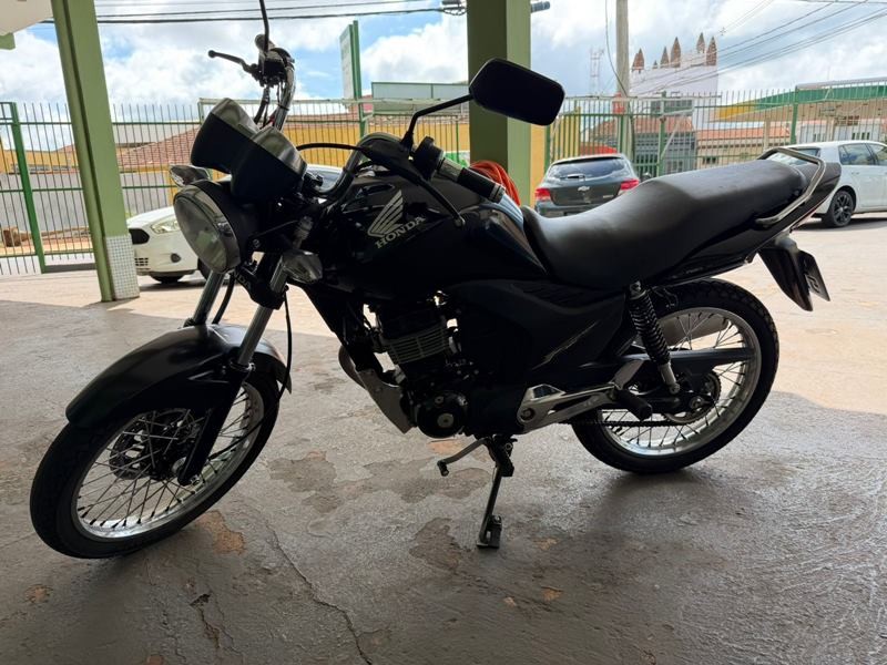 Ve�culo: Honda - CG Titan - ESDI 150  em Cravinhos