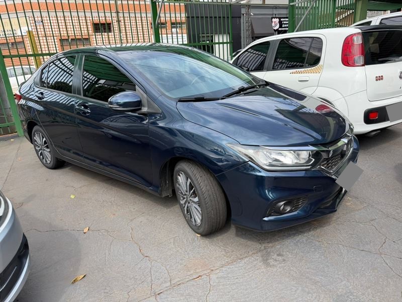 Ve�culo: Honda - City - EX Aut. 4P.  em Cravinhos