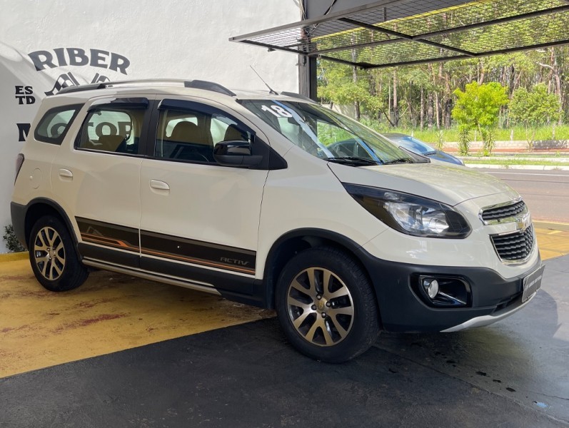 Ve�culo: Chevrolet (GM) - Spin - 1.8 Activ Autom�tico  em Ribeir�o Preto
