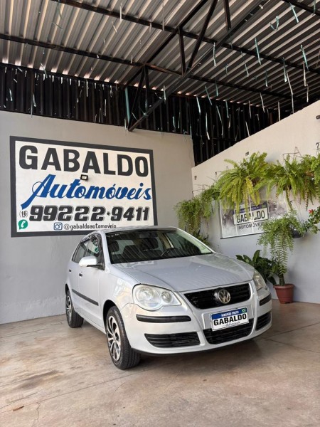 Ve�culo: Volkswagen - Polo Hatch - 1.6 4P.  em Ribeir�o Preto