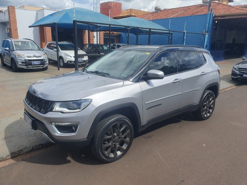 Ve�culo: Jeep - Compass - Limited 2.0 Diesel  em Ribeir�o Preto