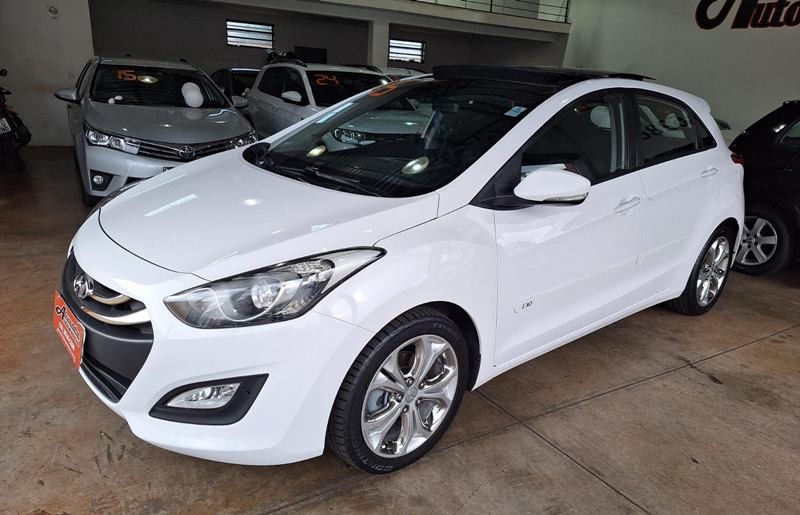 Ve�culo: Hyundai - I 30 - S�rie Limitada 1.8 Aut. 4P.  em Ribeir�o Preto