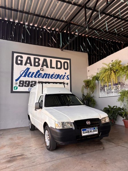 Ve�culo: Fiat - Fiorino - IE 3P.  em Ribeir�o Preto