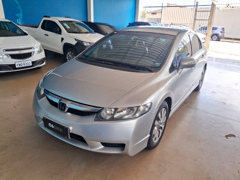 Ve�culo: Honda - Civic - 1.7 LXL AUTOM�TICO em Brodowski